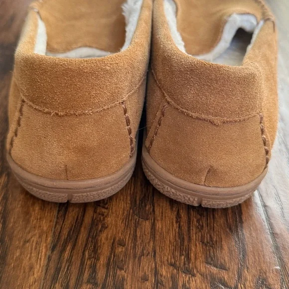 Lands' End Brown Suede Moccasin Slippers, size 13 - Picture 5 of 9